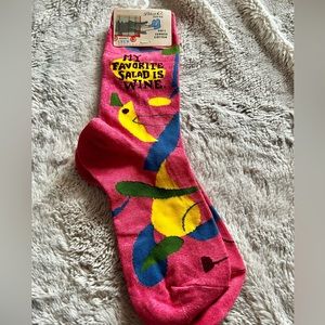 Blue Q “My favorite salad is wine” humorous socks, NWT Size 5-10